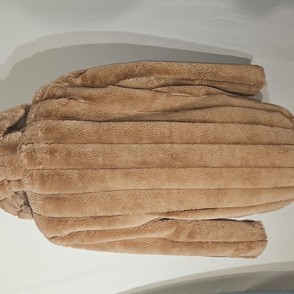 MINKPINK Cozy Teddy Faux Fur Jacket - Toffee Brown Size S - Picture 5 of 11